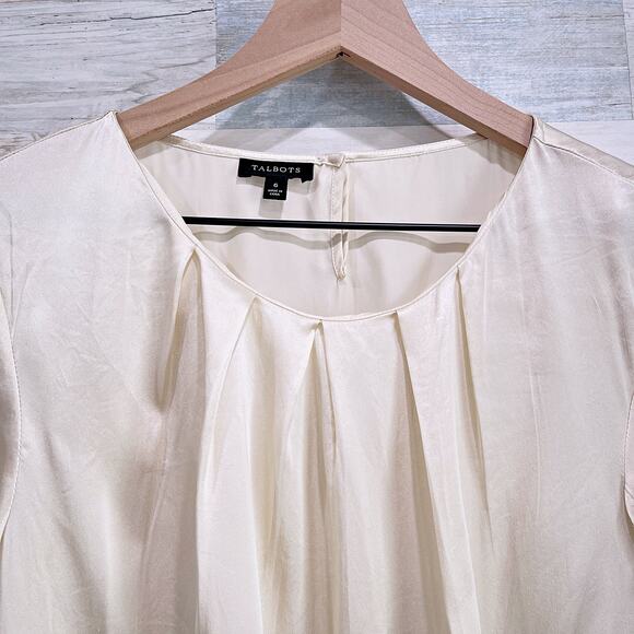 Talbots Silk Pleated Round Neck Blouse Cream Cap Sleeve Stretch Career Womens 6 - Picture 2 of 6